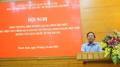 Thanh Xuân biểu dương các gia đình thực hiện tốt chính sách...